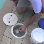How to Add Chlorine Stabilizer to Pool