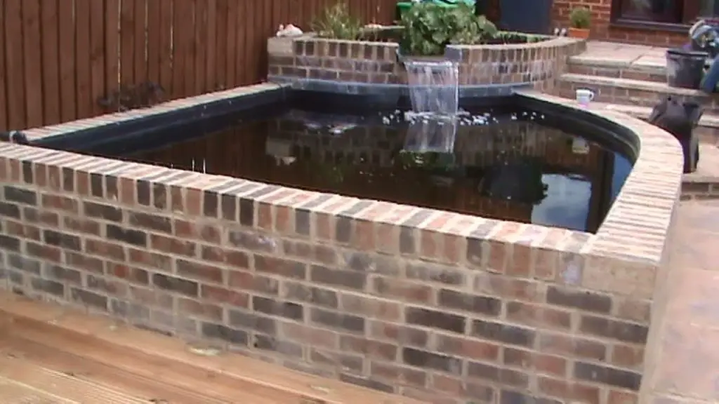 How to Build a Raised Brick Pond