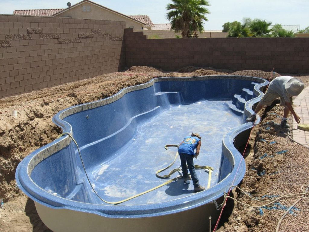 How to Stop a Leaking Pond: Causes, Solutions, and Prevention