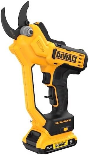 5 Best Dewalt Chainsaws for Professional Cutting Performance